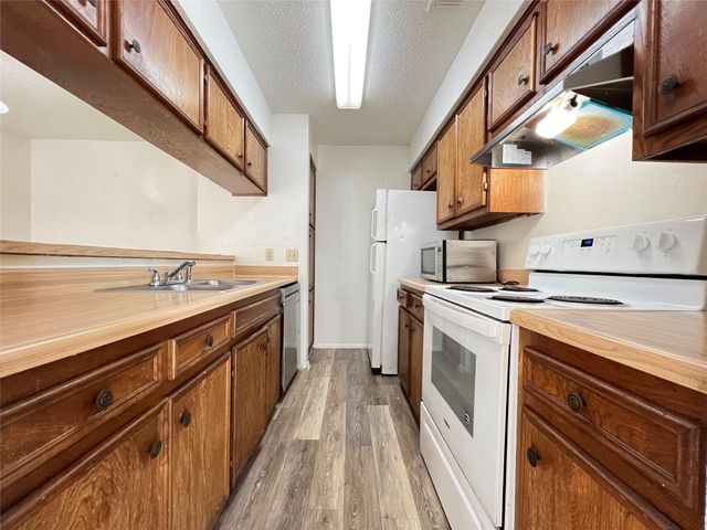 10616 Mellow Meadows DR 27A, Austin, TX 78750