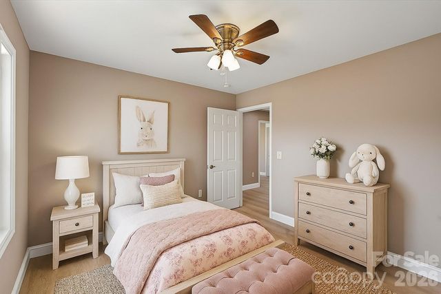 1033 12th Avenue Drive NW, Hickory, NC 28601