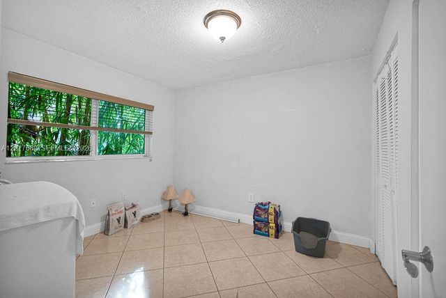 2920 SW 28th Ter 207, Miami, FL 33133