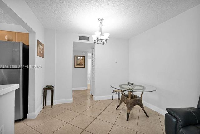 2920 SW 28th Ter 207, Miami, FL 33133