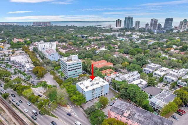 2920 SW 28th Ter 207, Miami, FL 33133