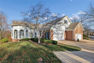 605 Spyglass Summit Drive, Chesterfield, MO 63017