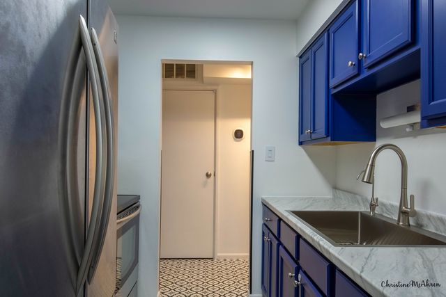 8473 Archer Avenue 204, Willow Springs, IL 60480