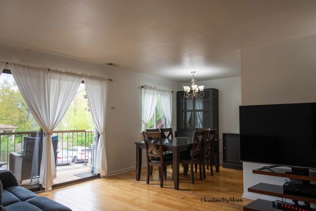 8473 Archer Avenue 204, Willow Springs, IL 60480