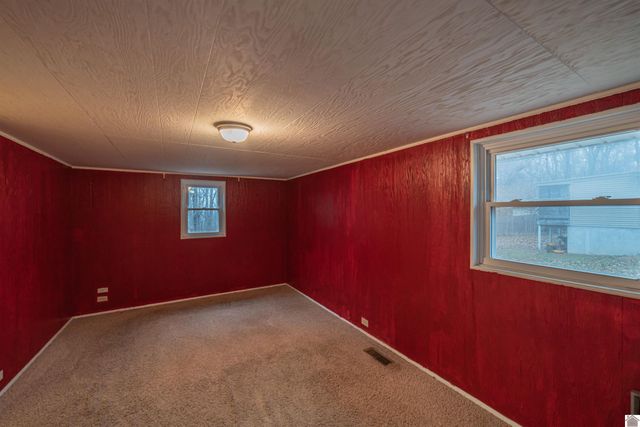 1675 Ridge Rd, Gilbertsville, KY 42044