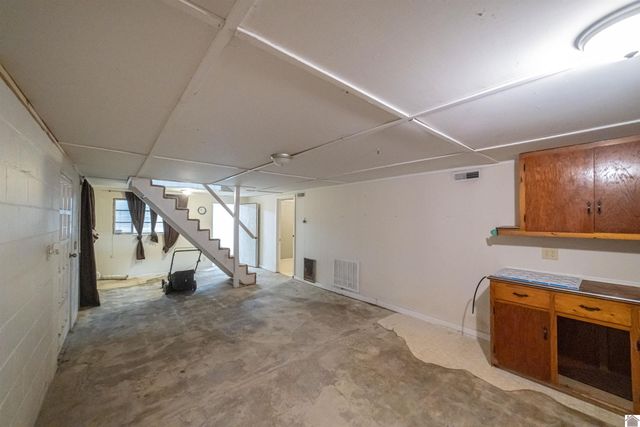 1675 Ridge Rd, Gilbertsville, KY 42044