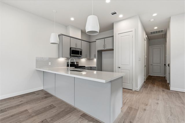 3911 Willowbend Point Drive, Houston, TX 77025