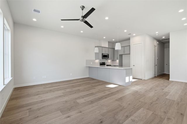 3911 Willowbend Point Drive, Houston, TX 77025