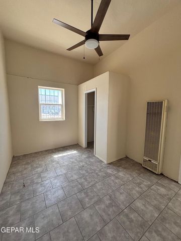 920 S Stanton Street 3, El Paso, TX 79901