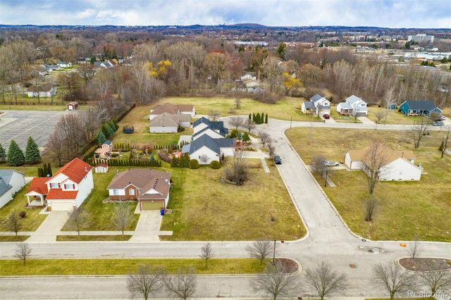 1277 Liza Boulevard, Pontiac, MI 48342