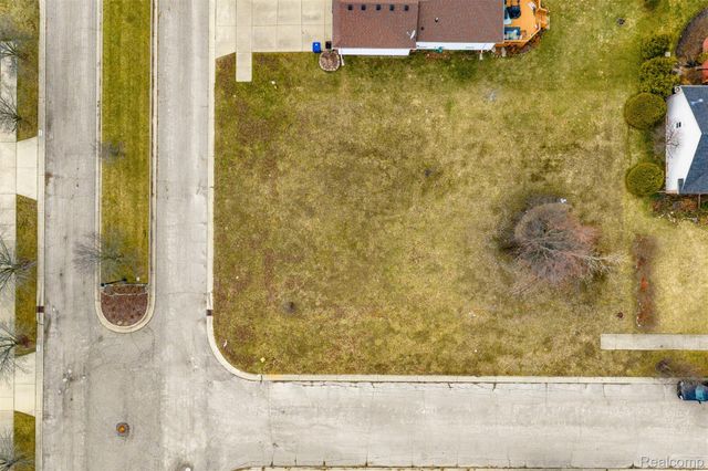 1277 Liza Boulevard, Pontiac, MI 48342