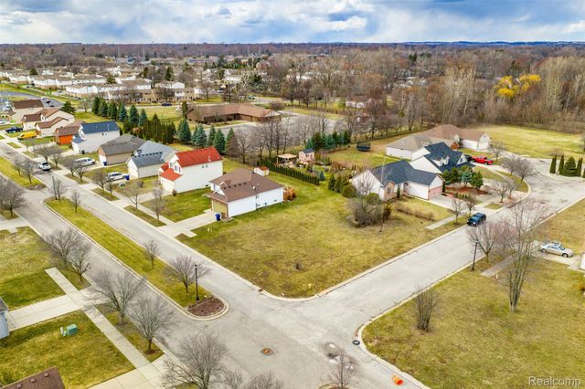 1277 Liza Boulevard, Pontiac, MI 48342