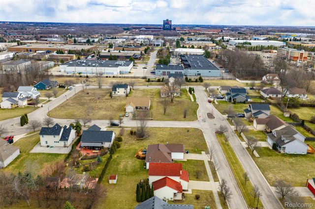 1277 Liza Boulevard, Pontiac, MI 48342