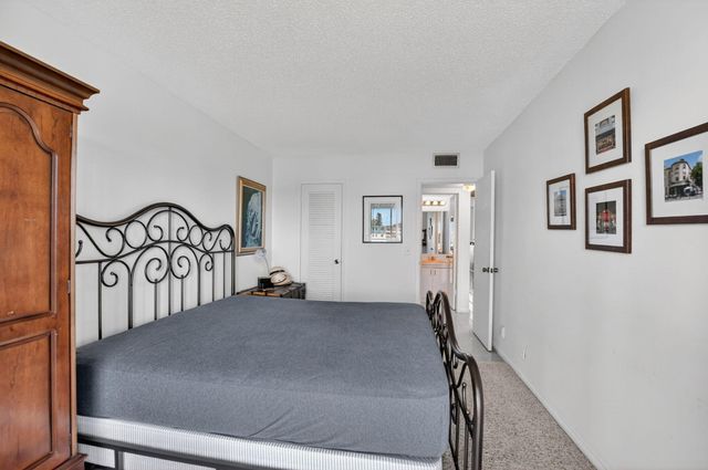4024 Guildford E 4024, Boca Raton, FL 33434