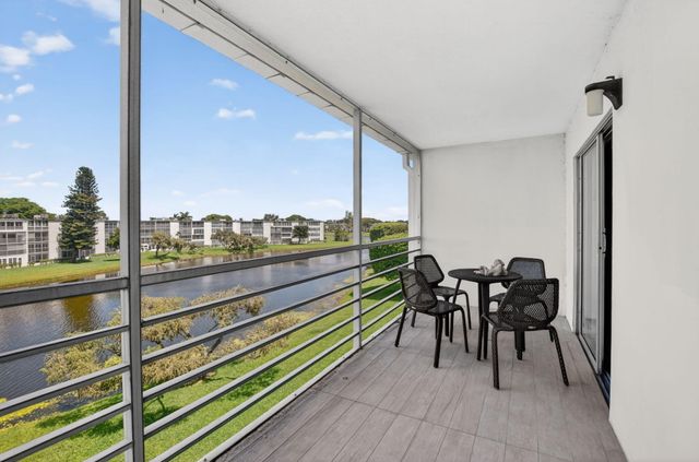 4024 Guildford E 4024, Boca Raton, FL 33434