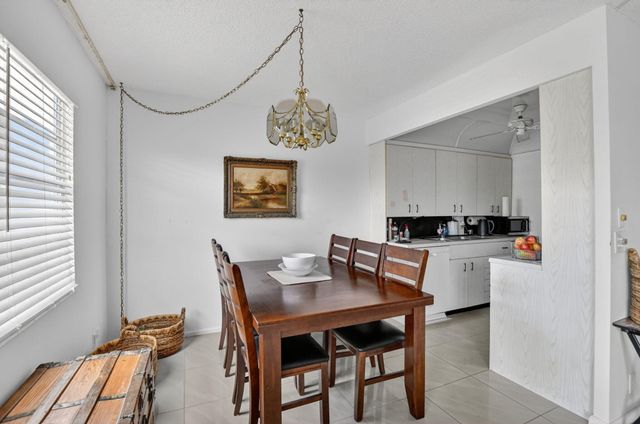 4024 Guildford E 4024, Boca Raton, FL 33434