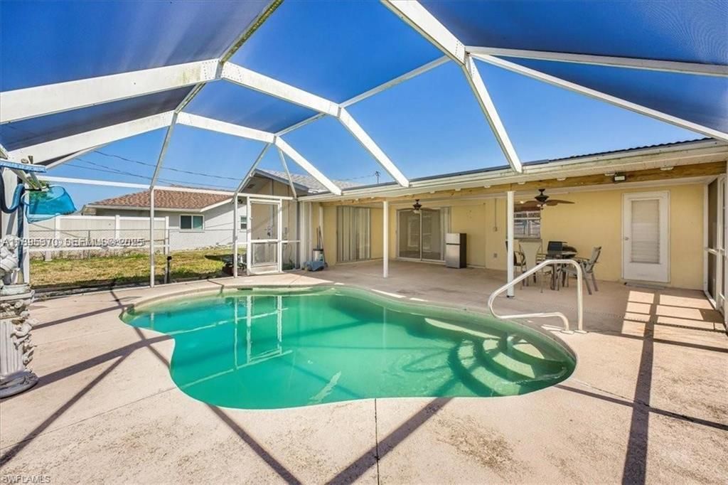 915 SE 20th ST, CAPE CORAL, FL 33990 — photo 3