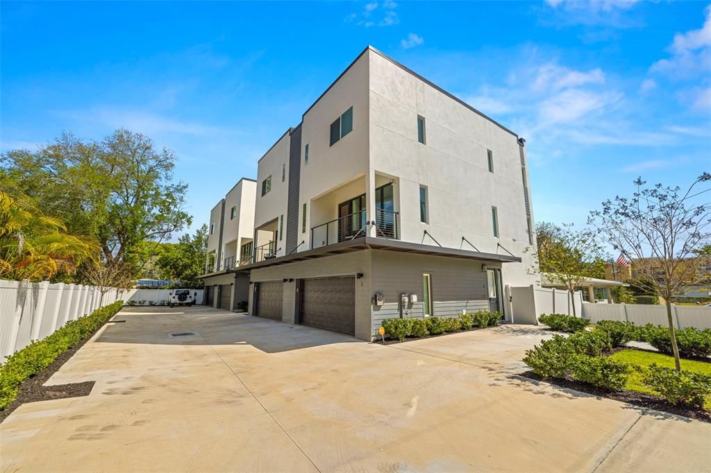 4311 W FIG STREET 1, Tampa, FL 33609