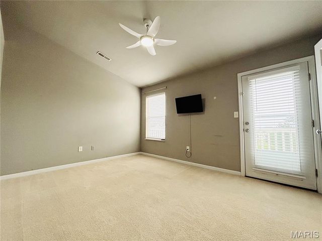 3824 Capri Way, St Peters, MO 63304