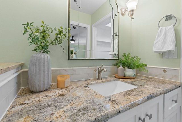 447 Sutton Pl, Auburn, CA 95603