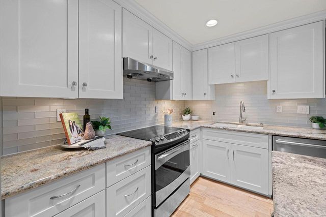 447 Sutton Pl, Auburn, CA 95603