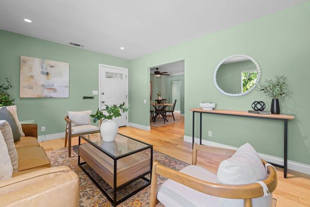 447 Sutton Pl, Auburn, CA 95603