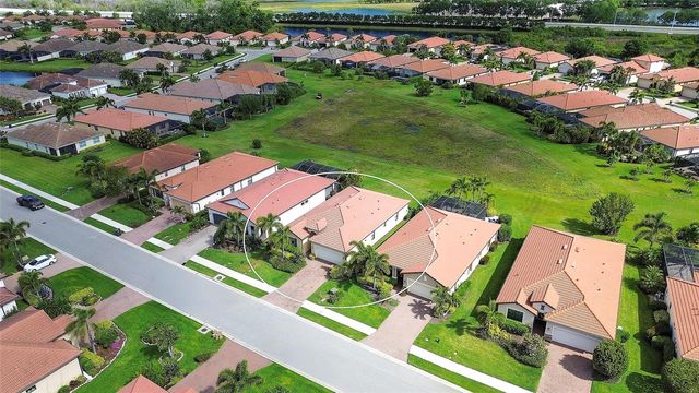 10221 LOCH LOMOND DRIVE, Bradenton, FL 34211