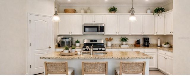 10221 LOCH LOMOND DRIVE, Bradenton, FL 34211