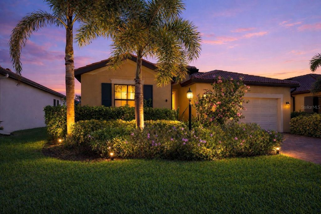 10221 LOCH LOMOND DRIVE, Bradenton, FL 34211