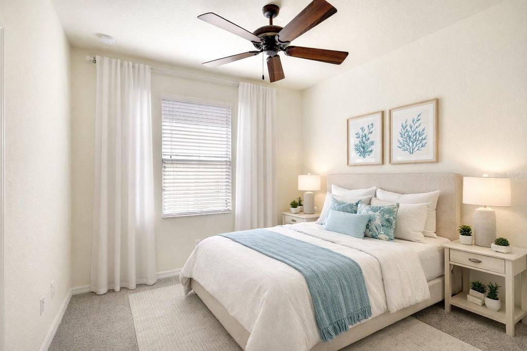 Image 15 of property listing at 10221 LOCH LOMOND DRIVE, Bradenton, FL 34211