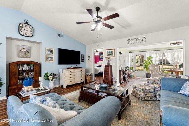 7427 Heather Walk Drive, Spring Hill, FL 34613