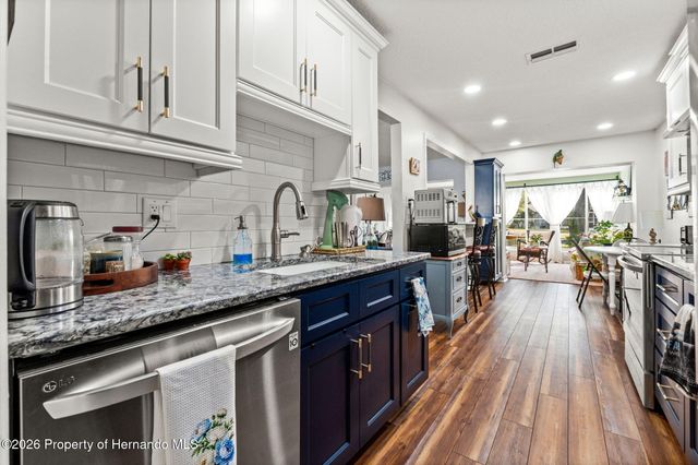 7427 Heather Walk Drive, Spring Hill, FL 34613