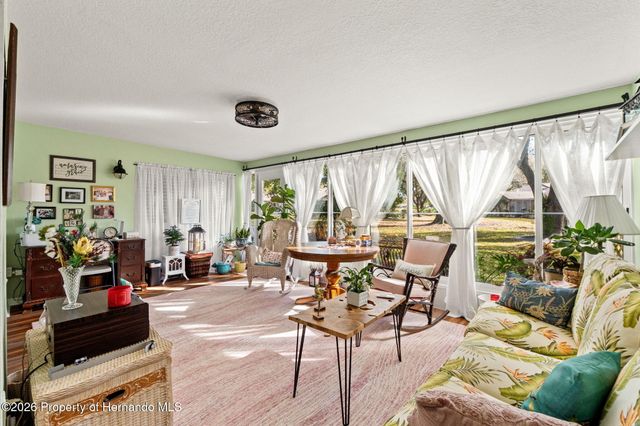 7427 Heather Walk Drive, Spring Hill, FL 34613