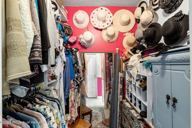 7427 Heather Walk Drive, Spring Hill, FL 34613