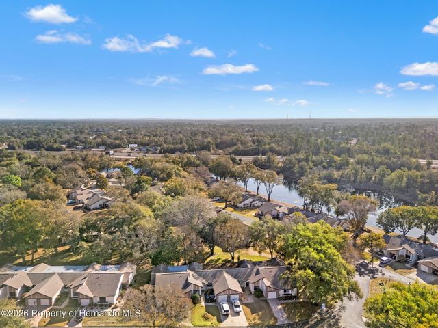 7427 Heather Walk Drive, Spring Hill, FL 34613