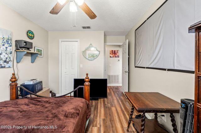 7427 Heather Walk Drive, Spring Hill, FL 34613