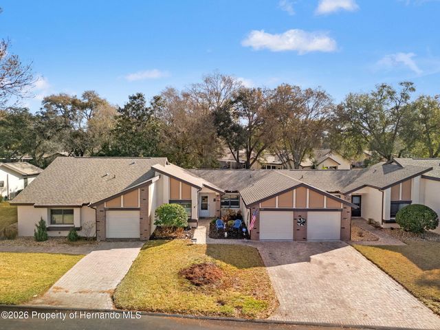 7427 Heather Walk Drive, Spring Hill, FL 34613