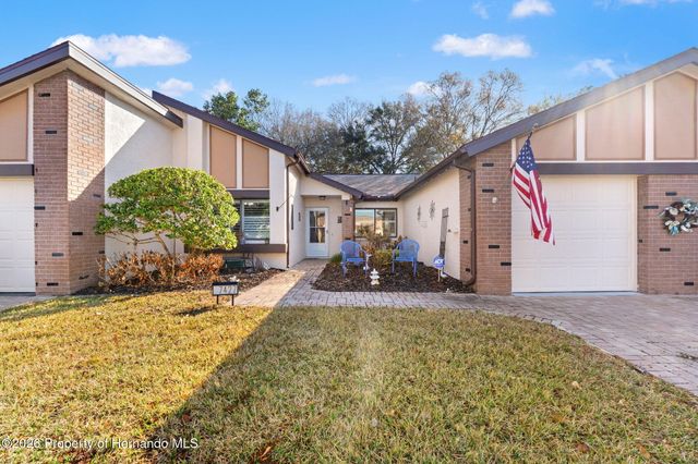 7427 Heather Walk Drive, Spring Hill, FL 34613