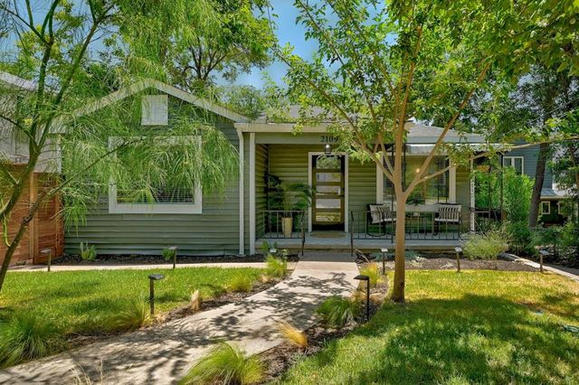 2109 Brackenridge ST A, Austin, TX 78704