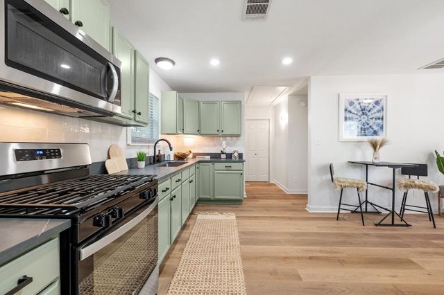 2109 Brackenridge ST A, Austin, TX 78704