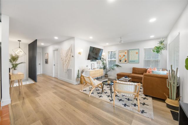 2109 Brackenridge ST A, Austin, TX 78704