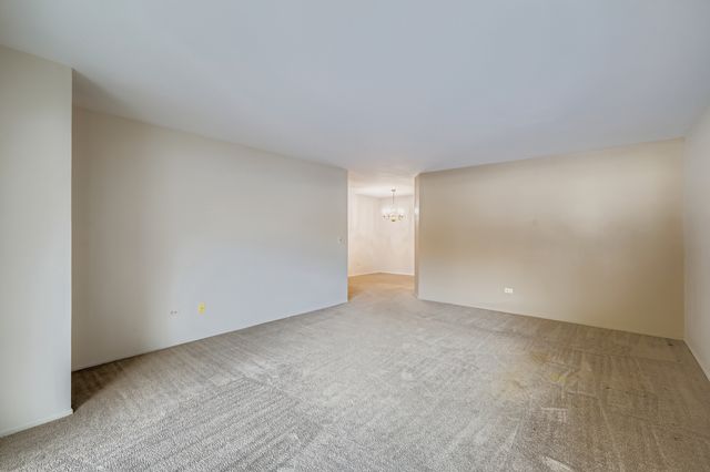 1575 Sandpebble Drive 113, Wheeling, IL 60090