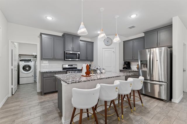 8129 Trudy Lane, Fort Worth, TX 76120