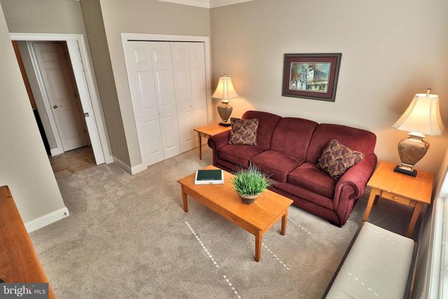 1349 WORTHINGTON DR, Mount Joy, PA 17552