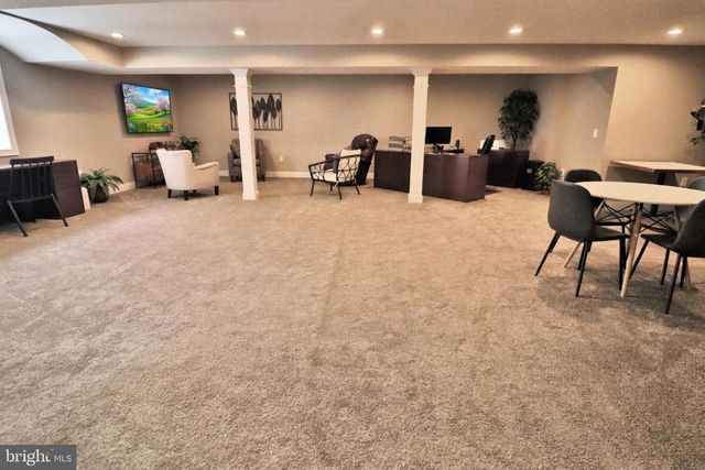 1349 WORTHINGTON DR, Mount Joy, PA 17552