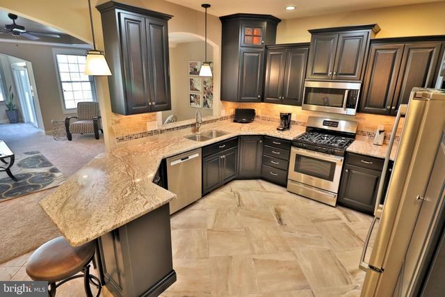 1349 WORTHINGTON DR, Mount Joy, PA 17552