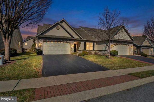 1349 WORTHINGTON DR, Mount Joy, PA 17552