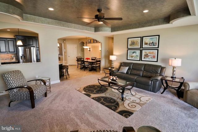 1349 WORTHINGTON DR, Mount Joy, PA 17552