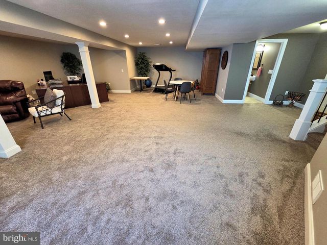 1349 WORTHINGTON DR, Mount Joy, PA 17552