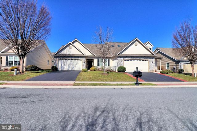 1349 WORTHINGTON DR, Mount Joy, PA 17552